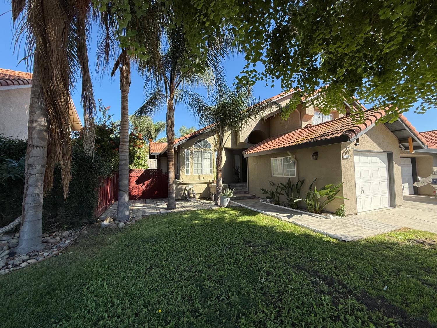 1010 Neal St, Los Banos, CA 93635