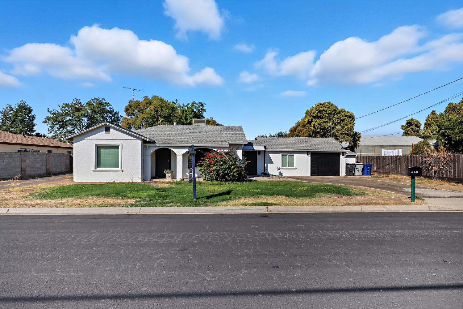 1535 Melrose Ave, Modesto, CA 95350