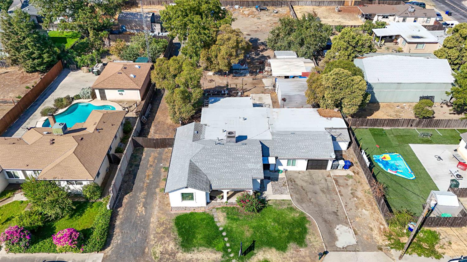 1535 Melrose Ave, Modesto, CA 95350