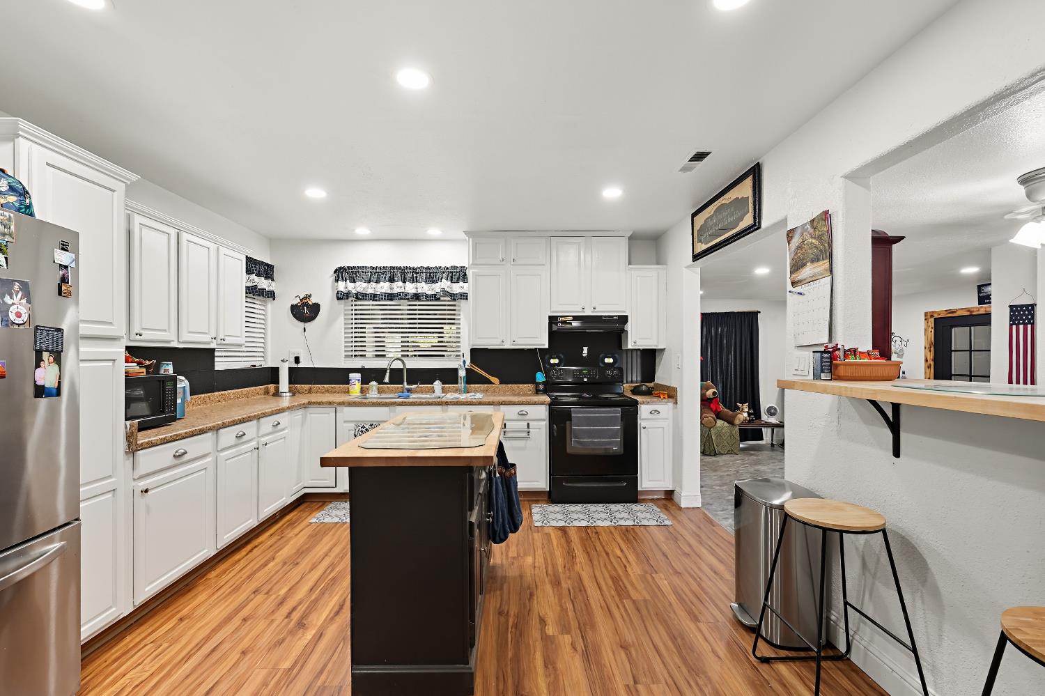 1535 Melrose Ave, Modesto, CA 95350