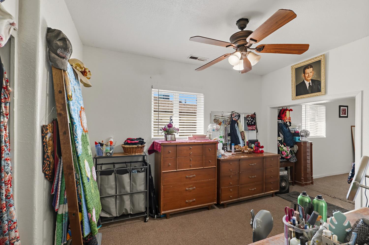 1535 Melrose Ave, Modesto, CA 95350