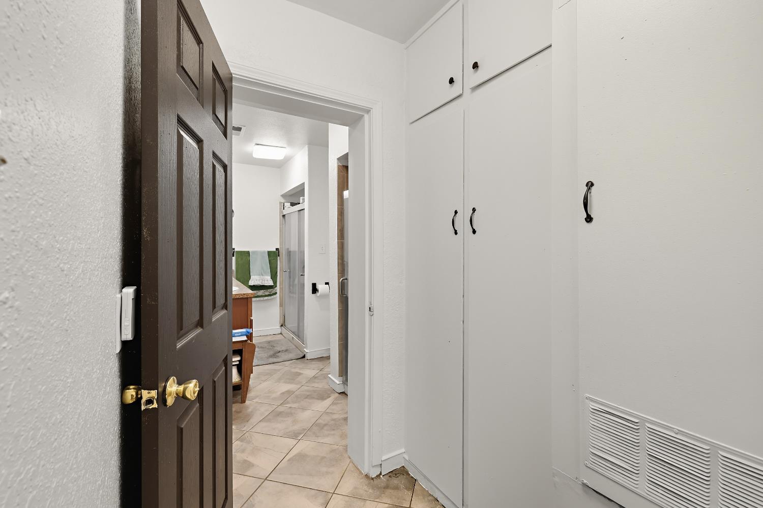 1535 Melrose Ave, Modesto, CA 95350