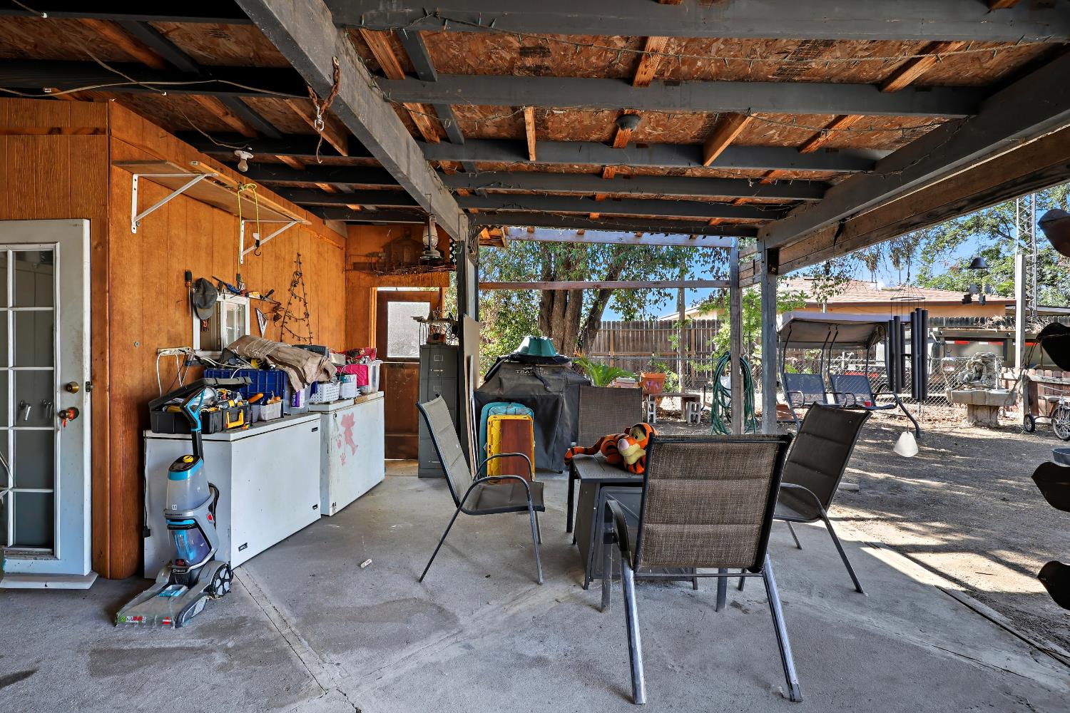 1535 Melrose Ave, Modesto, CA 95350