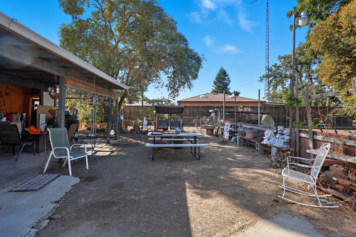 1535 Melrose Ave, Modesto, CA 95350