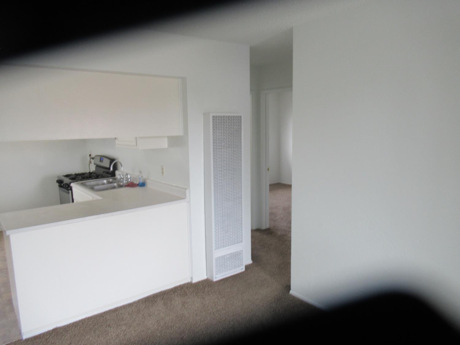 325 W H St, Oakdale, CA 95361