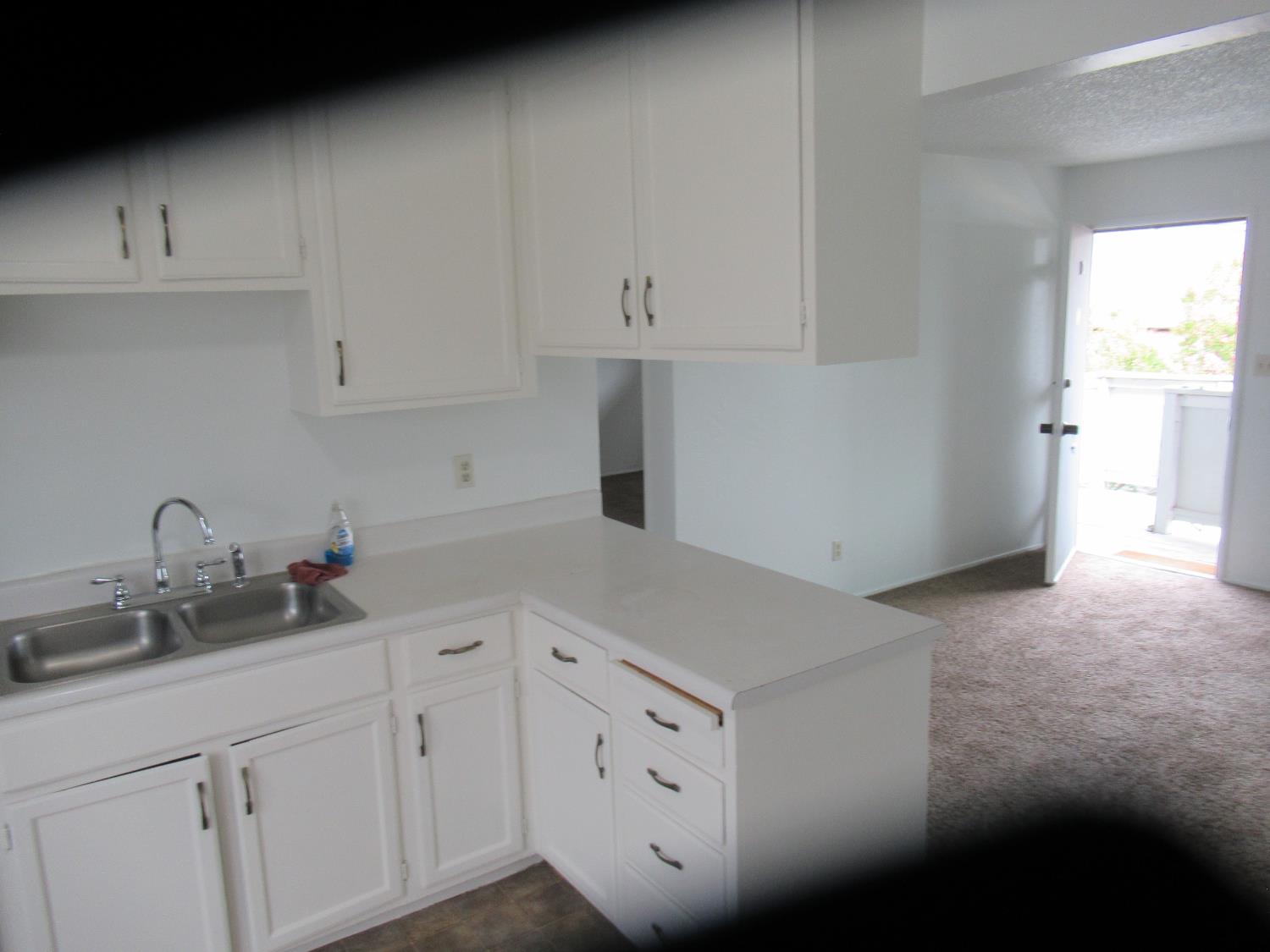 325 W H St, Oakdale, CA 95361