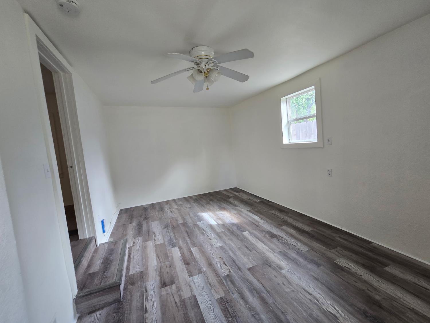 334 Semple St, Modesto, CA 95354