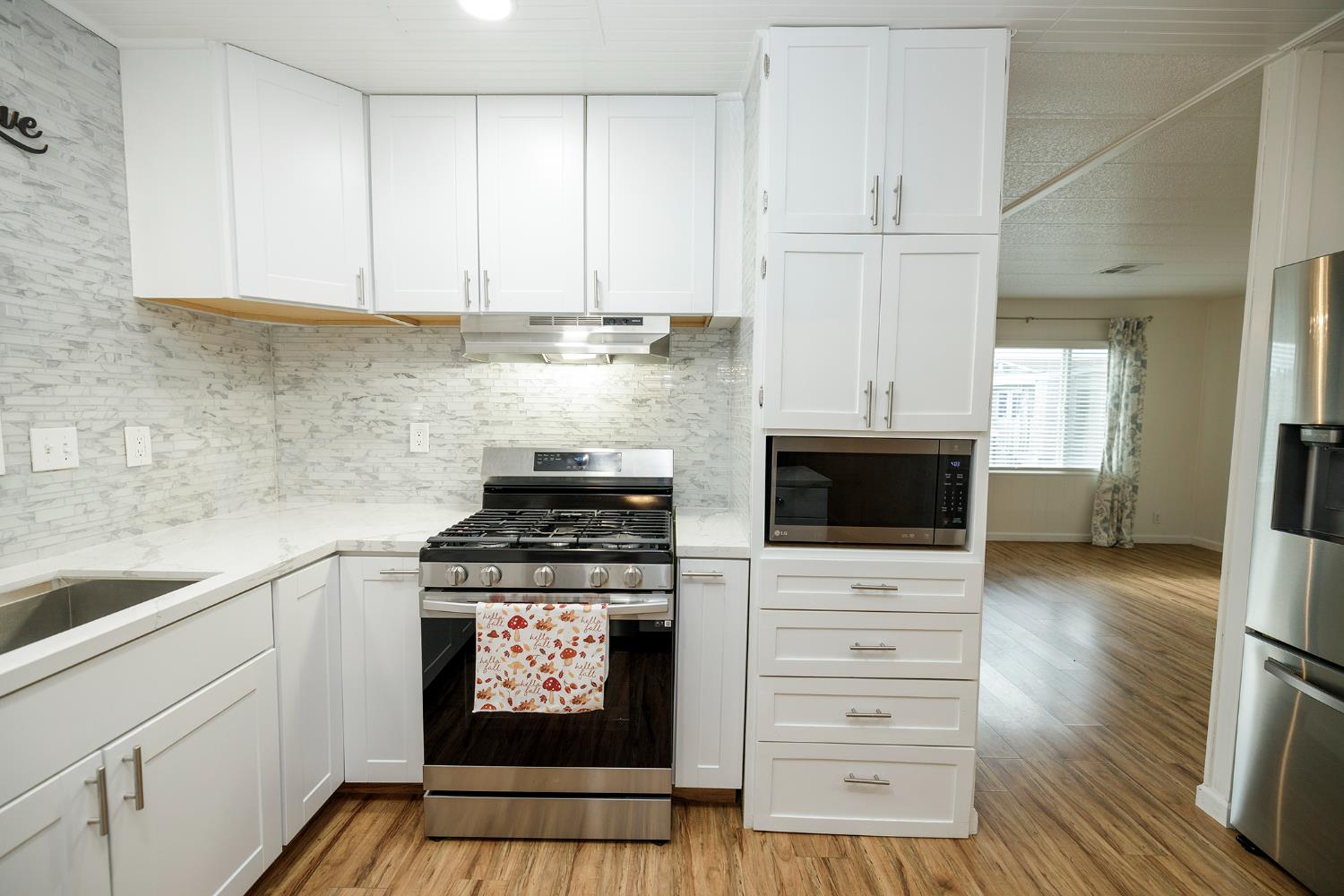 2505 Jackson Ave #194, Escalon, CA 95320