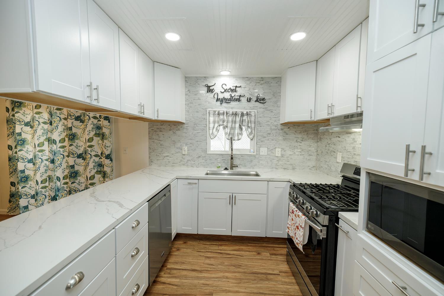 2505 Jackson Ave #194, Escalon, CA 95320