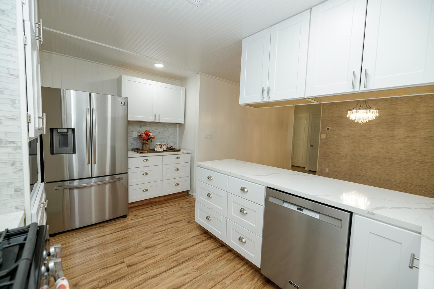 2505 Jackson Ave #194, Escalon, CA 95320