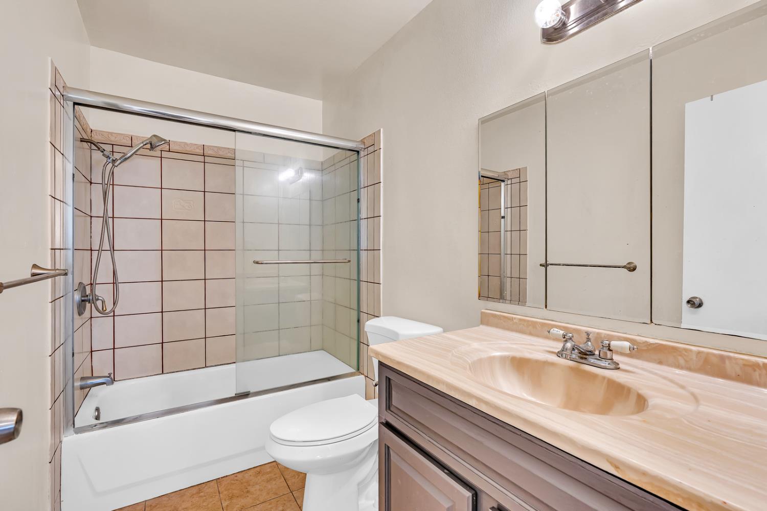 200 Dorita Way, Modesto, CA 95354