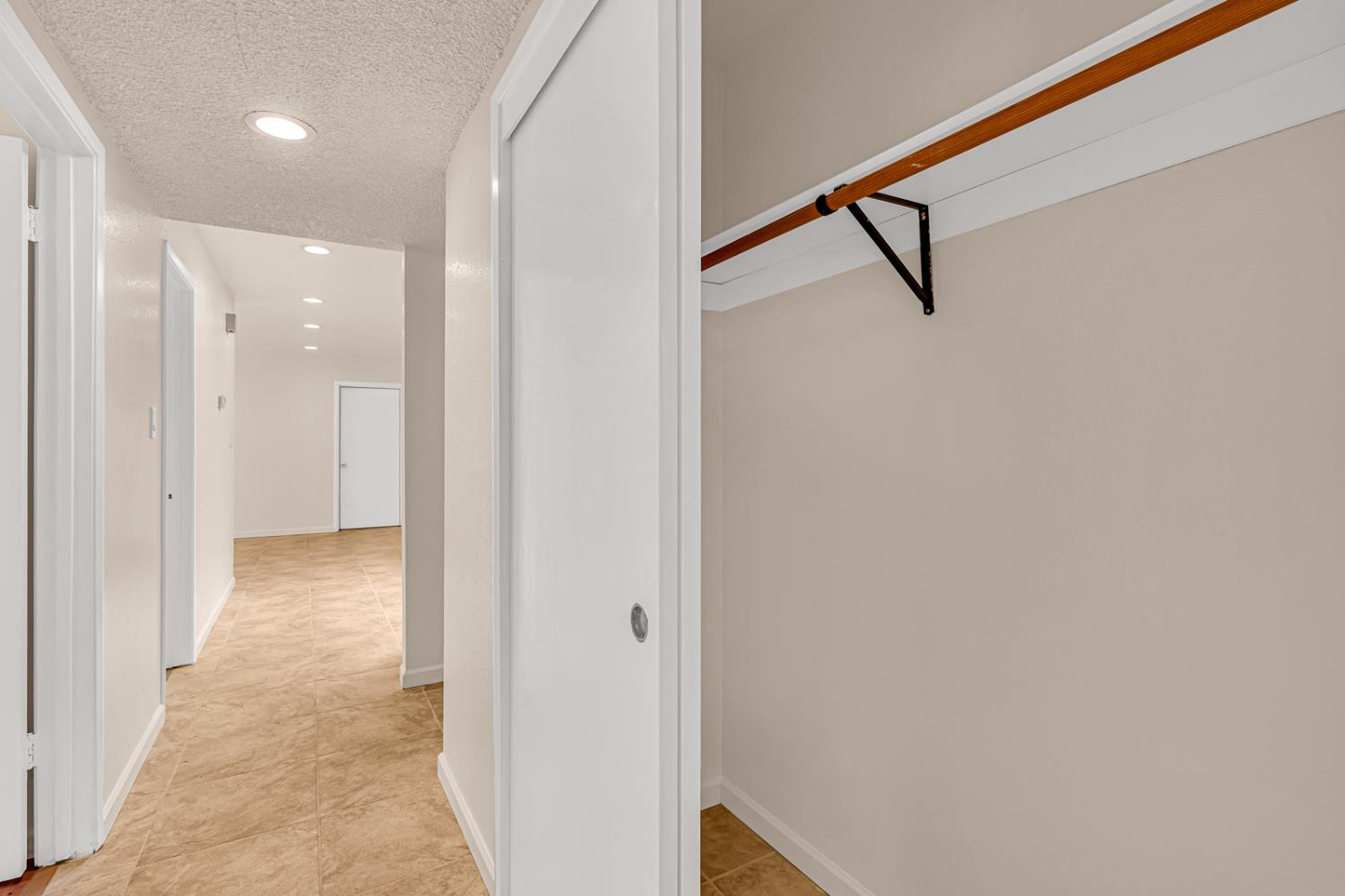 200 Dorita Way, Modesto, CA 95354