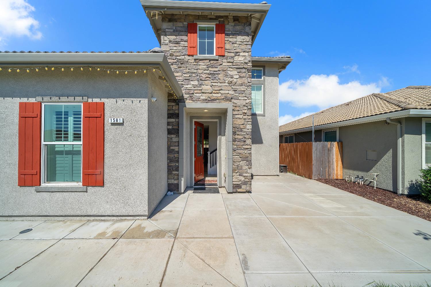 1581 Veteran St, Manteca, CA 95337