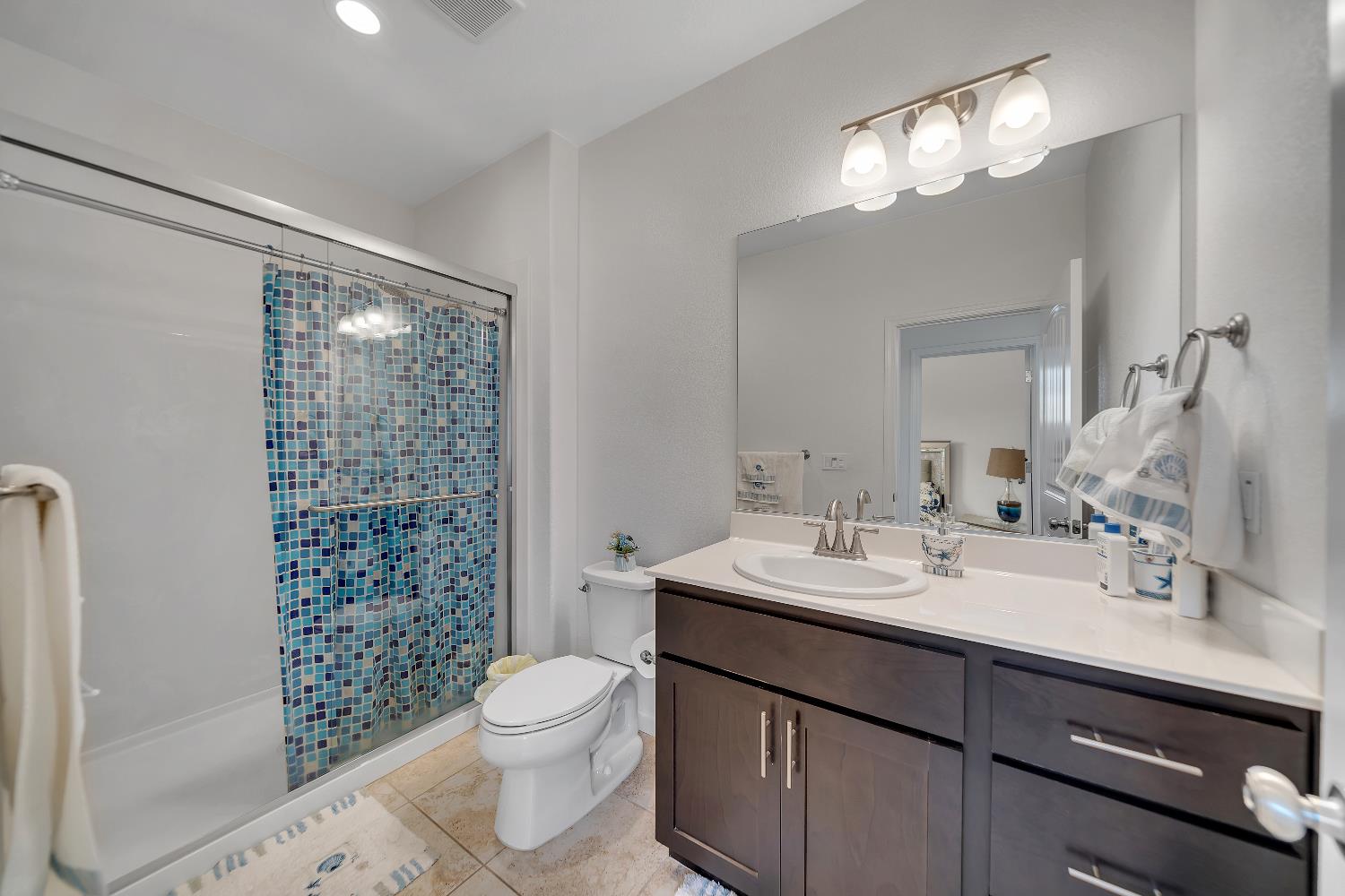 1581 Veteran St, Manteca, CA 95337