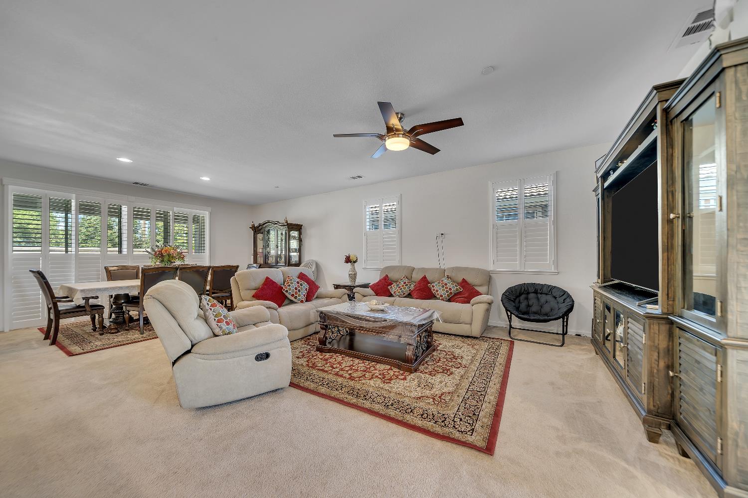 1581 Veteran St, Manteca, CA 95337