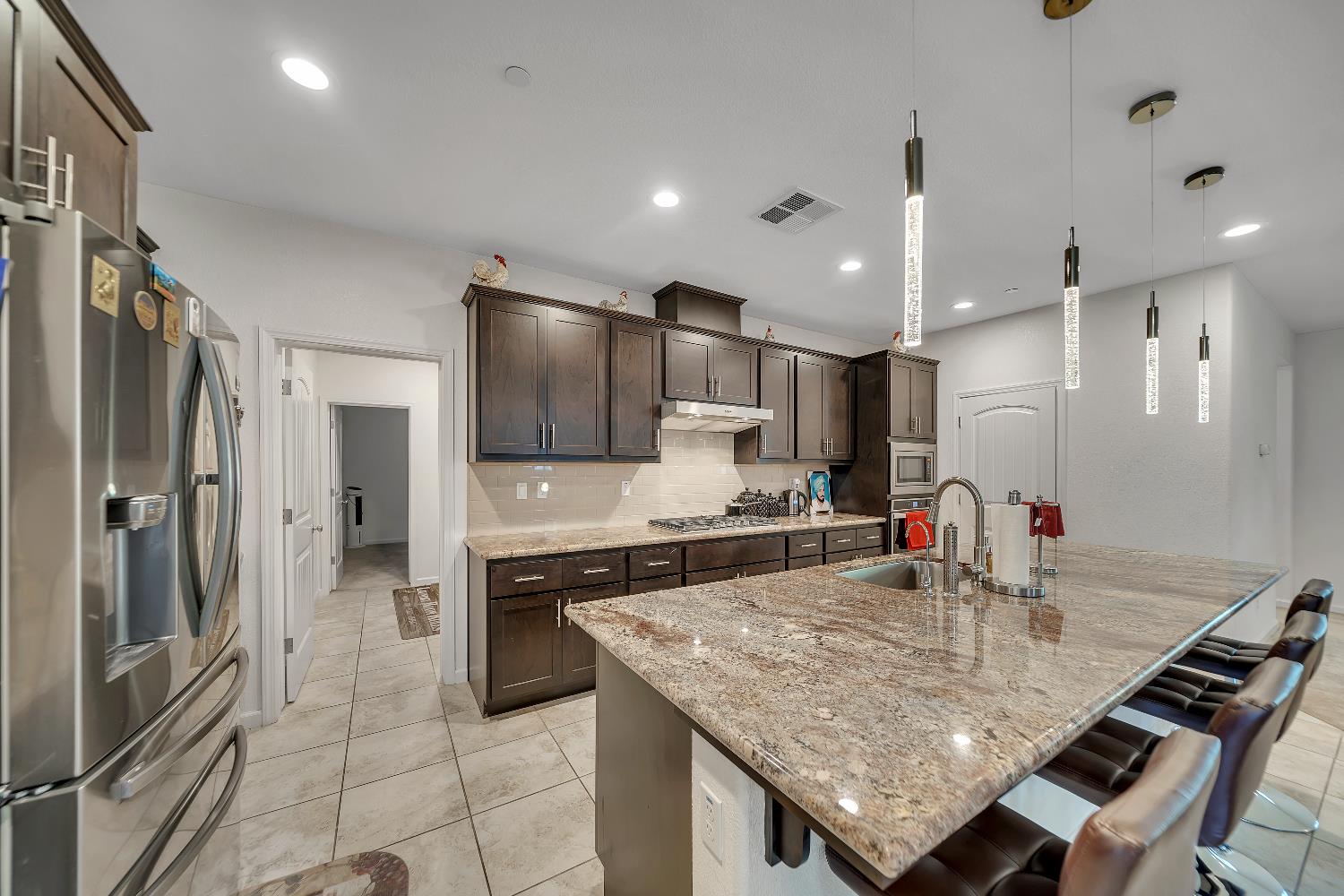 1581 Veteran St, Manteca, CA 95337