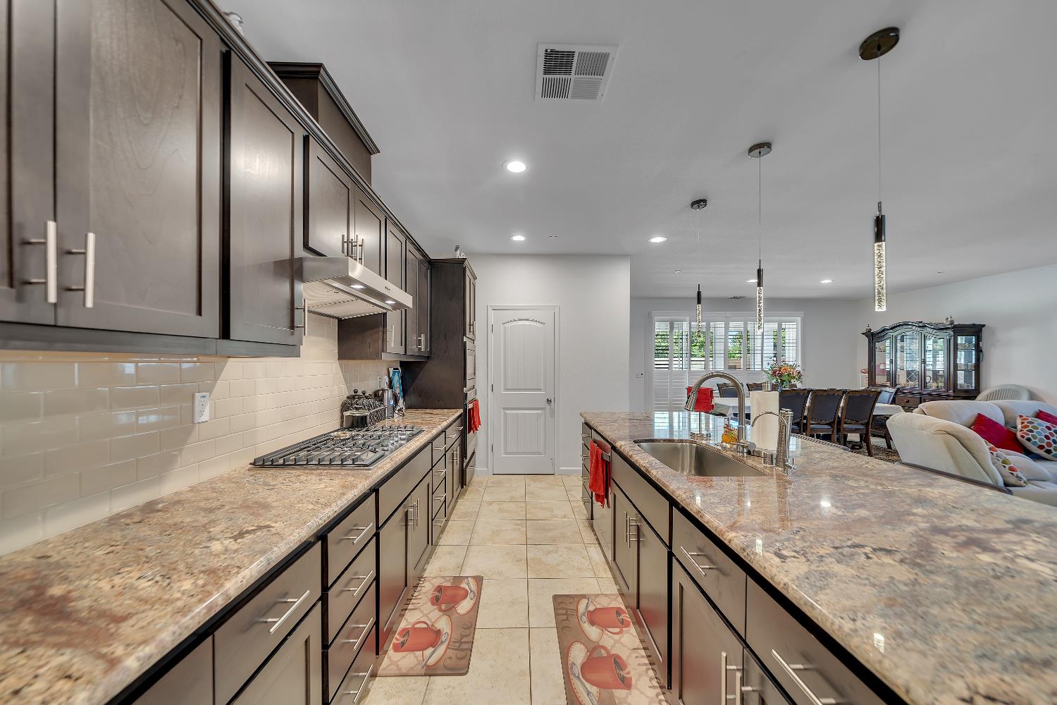 1581 Veteran St, Manteca, CA 95337