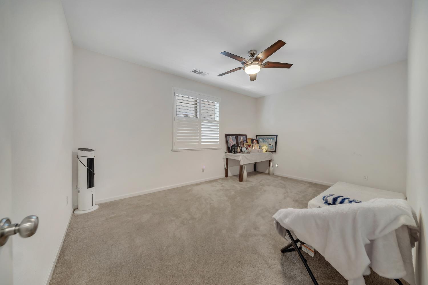 1581 Veteran St, Manteca, CA 95337