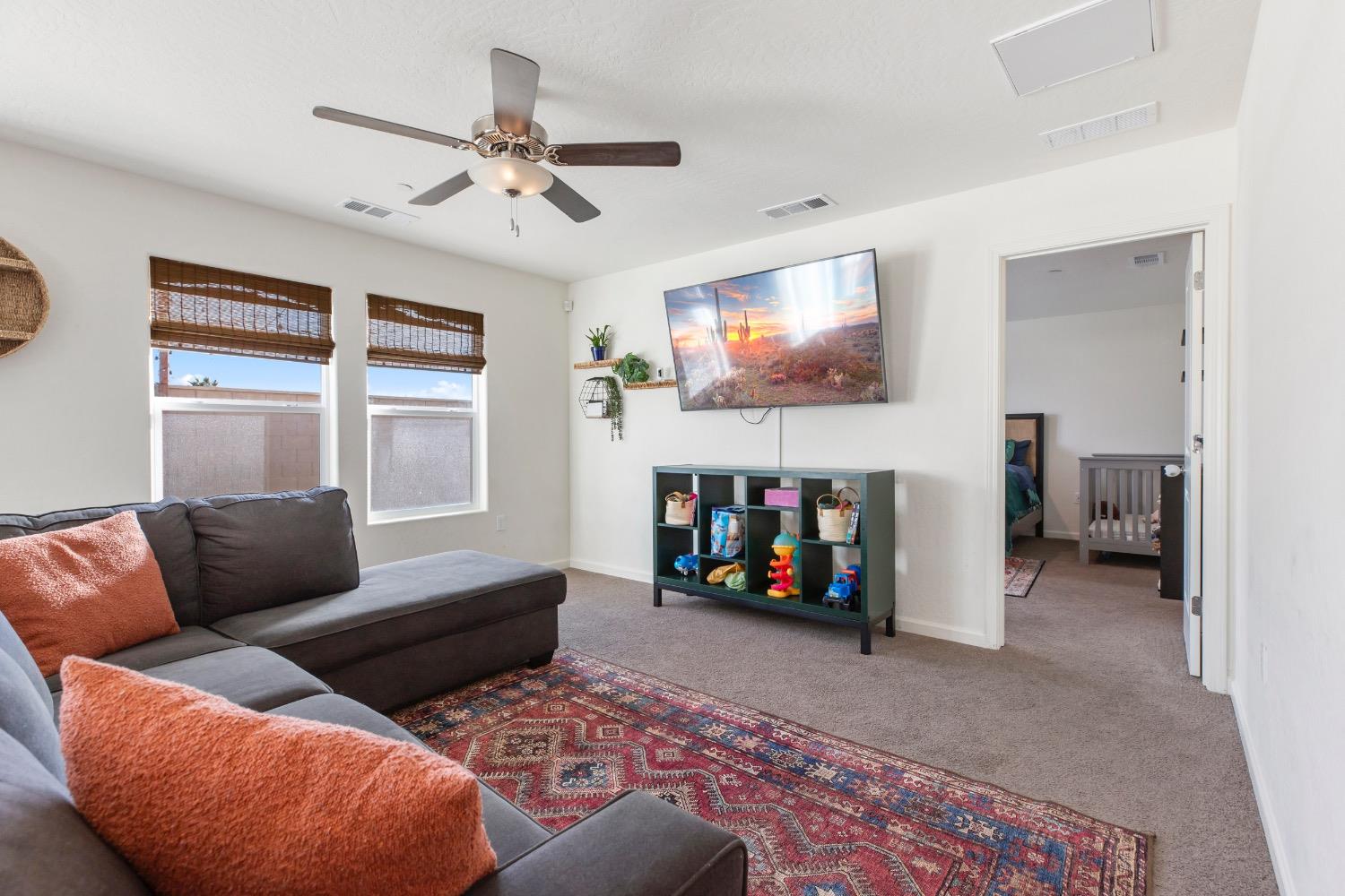 276 Grand View Ct, Merced, CA 95341