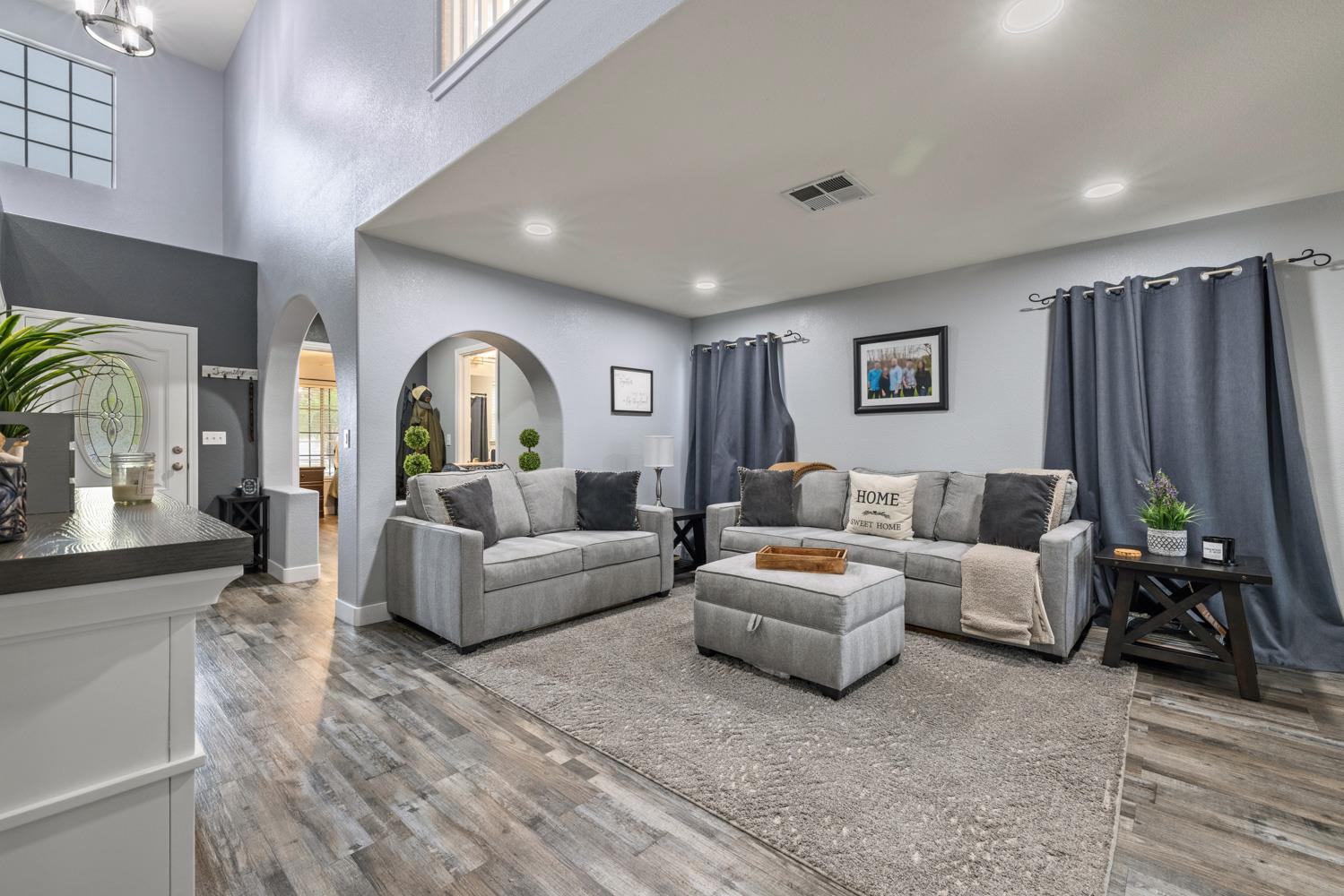 818 Travaille Way, Ripon, CA 95366