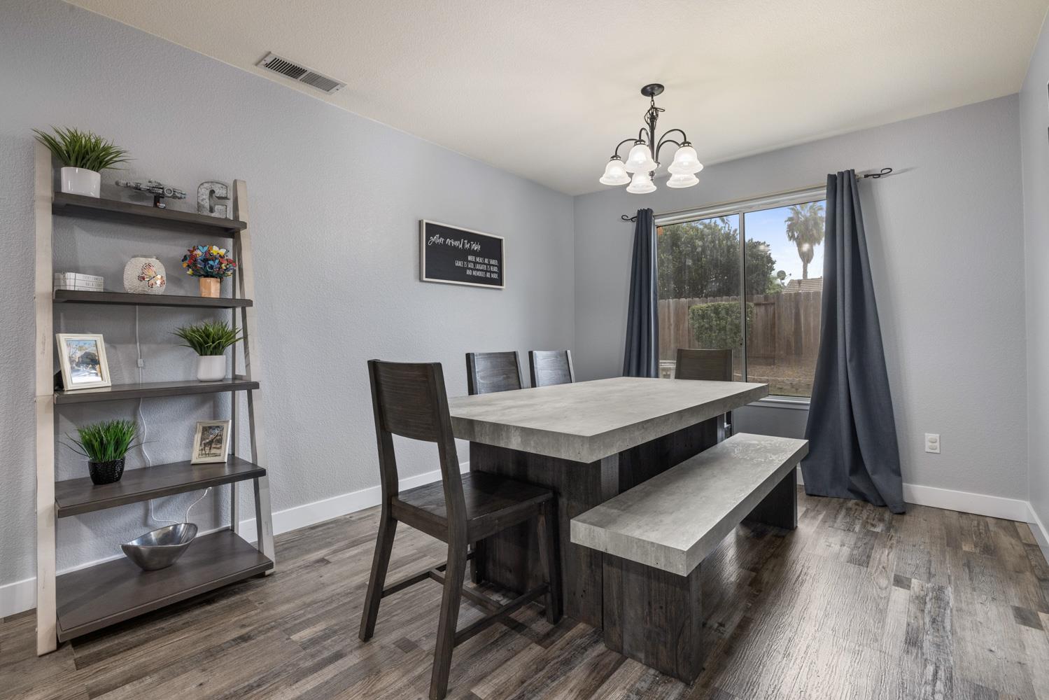 818 Travaille Way, Ripon, CA 95366