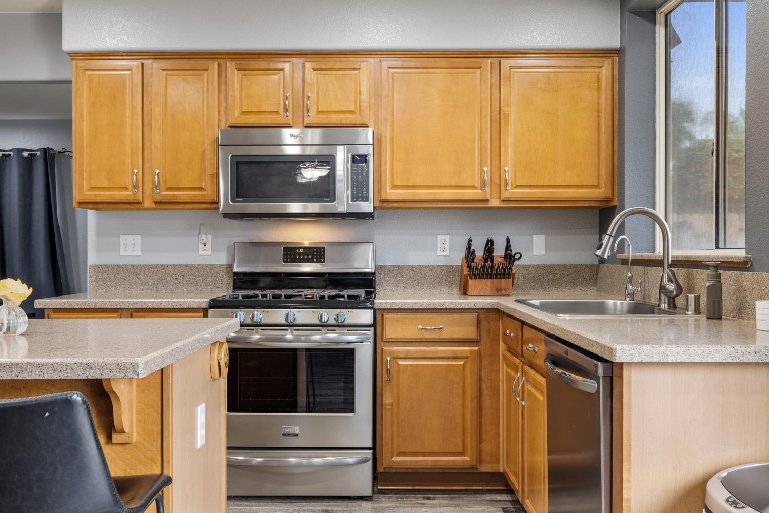 818 Travaille Way, Ripon, CA 95366