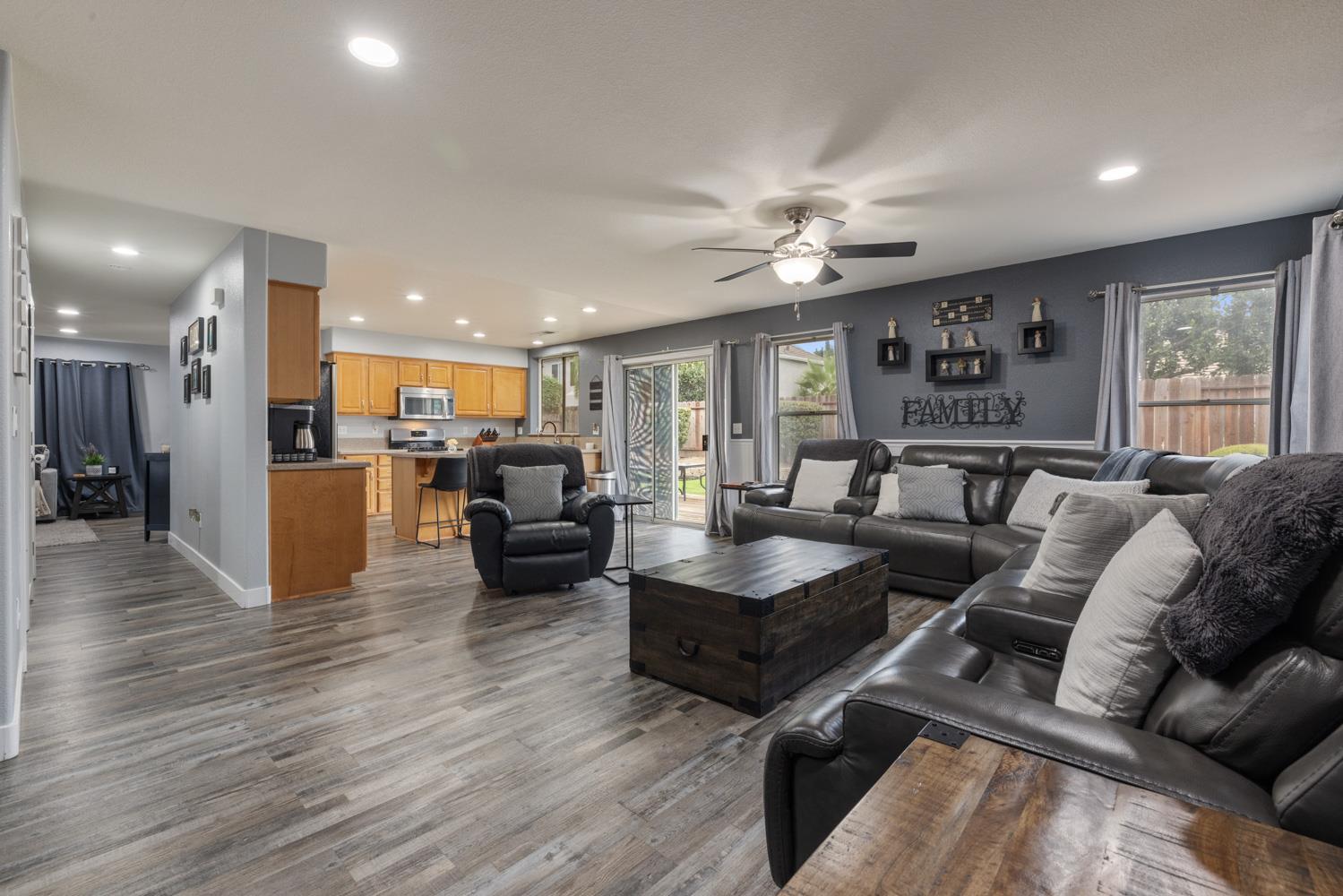 818 Travaille Way, Ripon, CA 95366