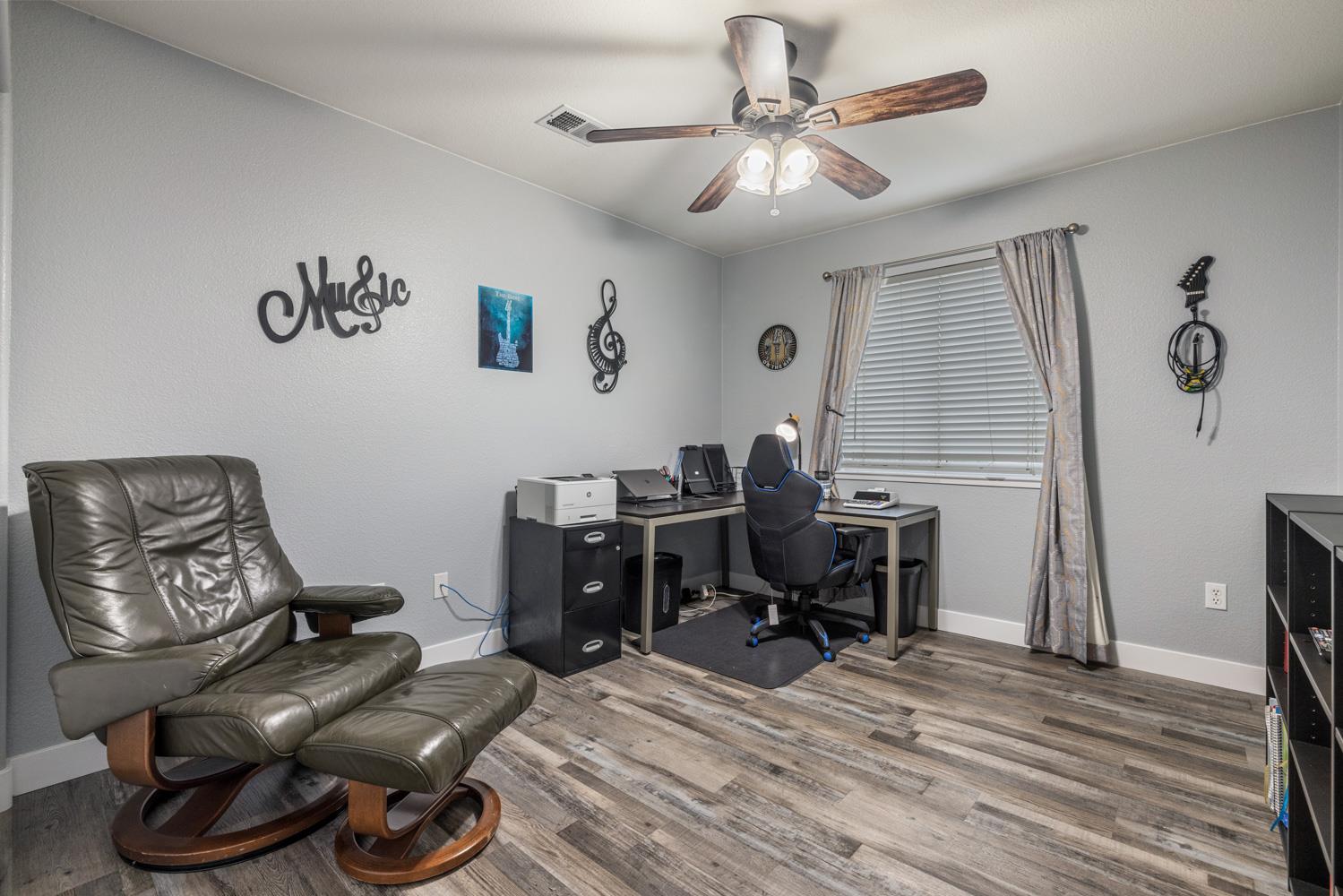 818 Travaille Way, Ripon, CA 95366