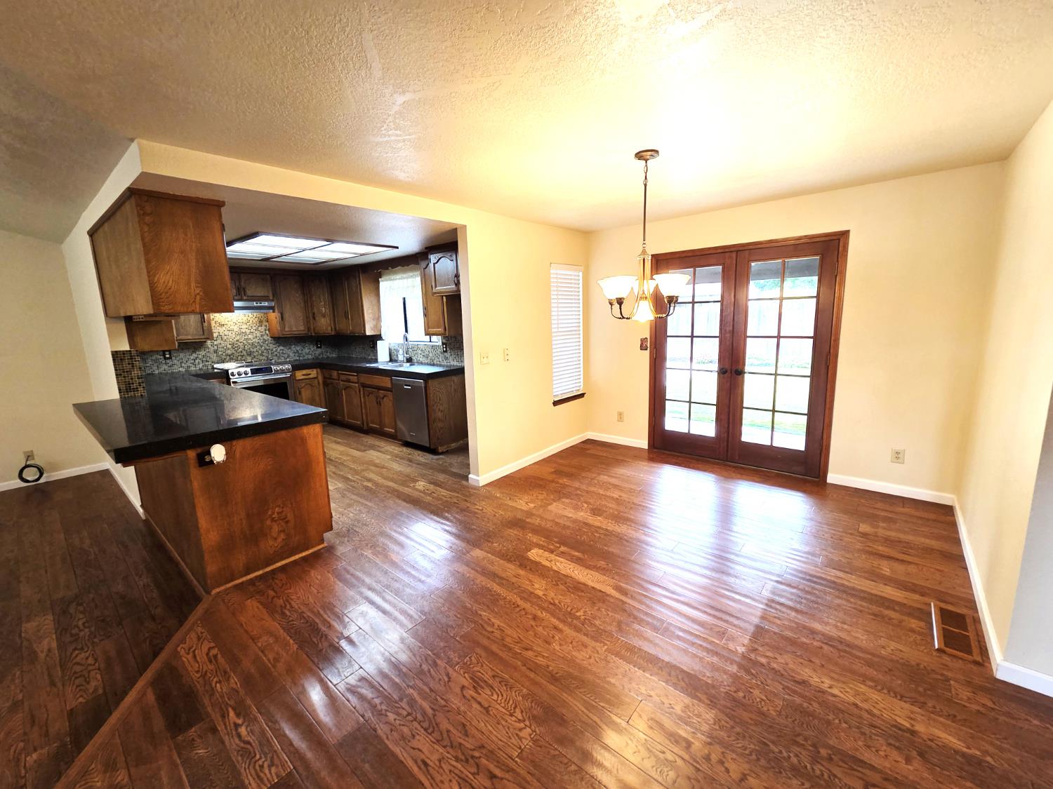 731 Nancy Dr, Ripon, CA 95366