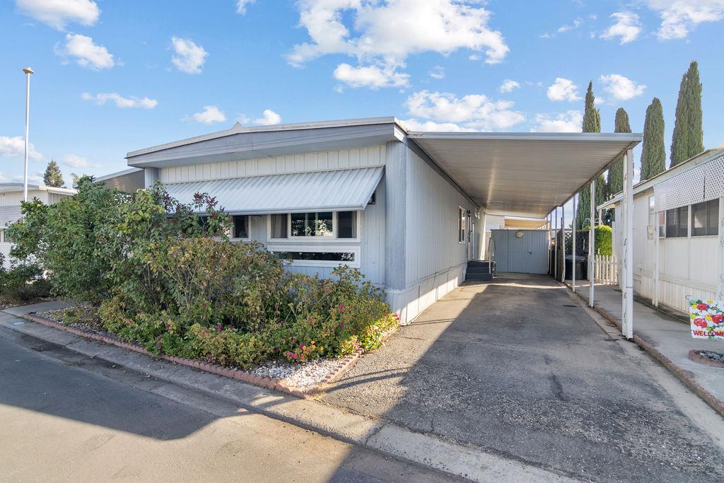 2505 Jackson Avenue #107, Escalon, CA 95320