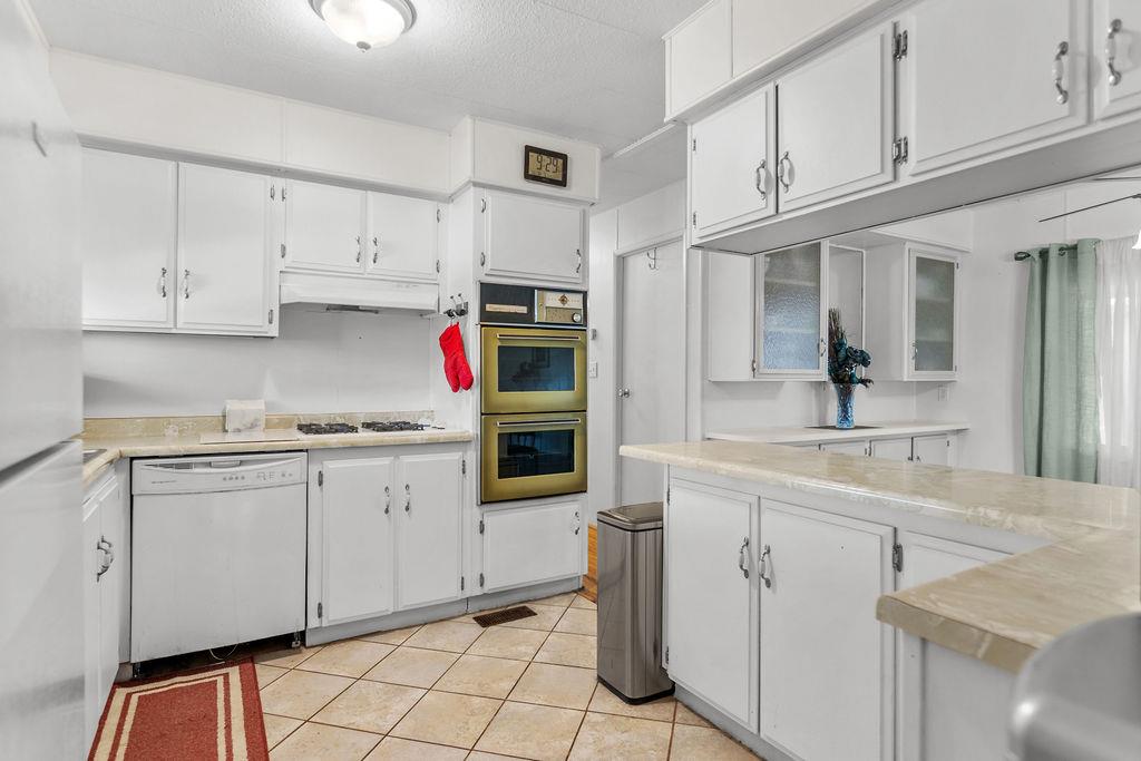 2505 Jackson Avenue #107, Escalon, CA 95320