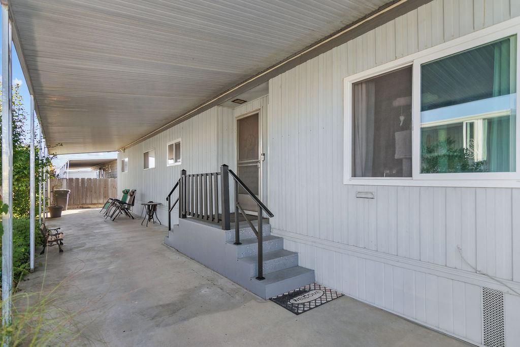 2505 Jackson Avenue #107, Escalon, CA 95320