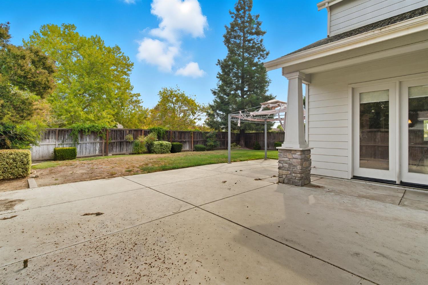 433 Travertine Dr, Ripon, CA 95366