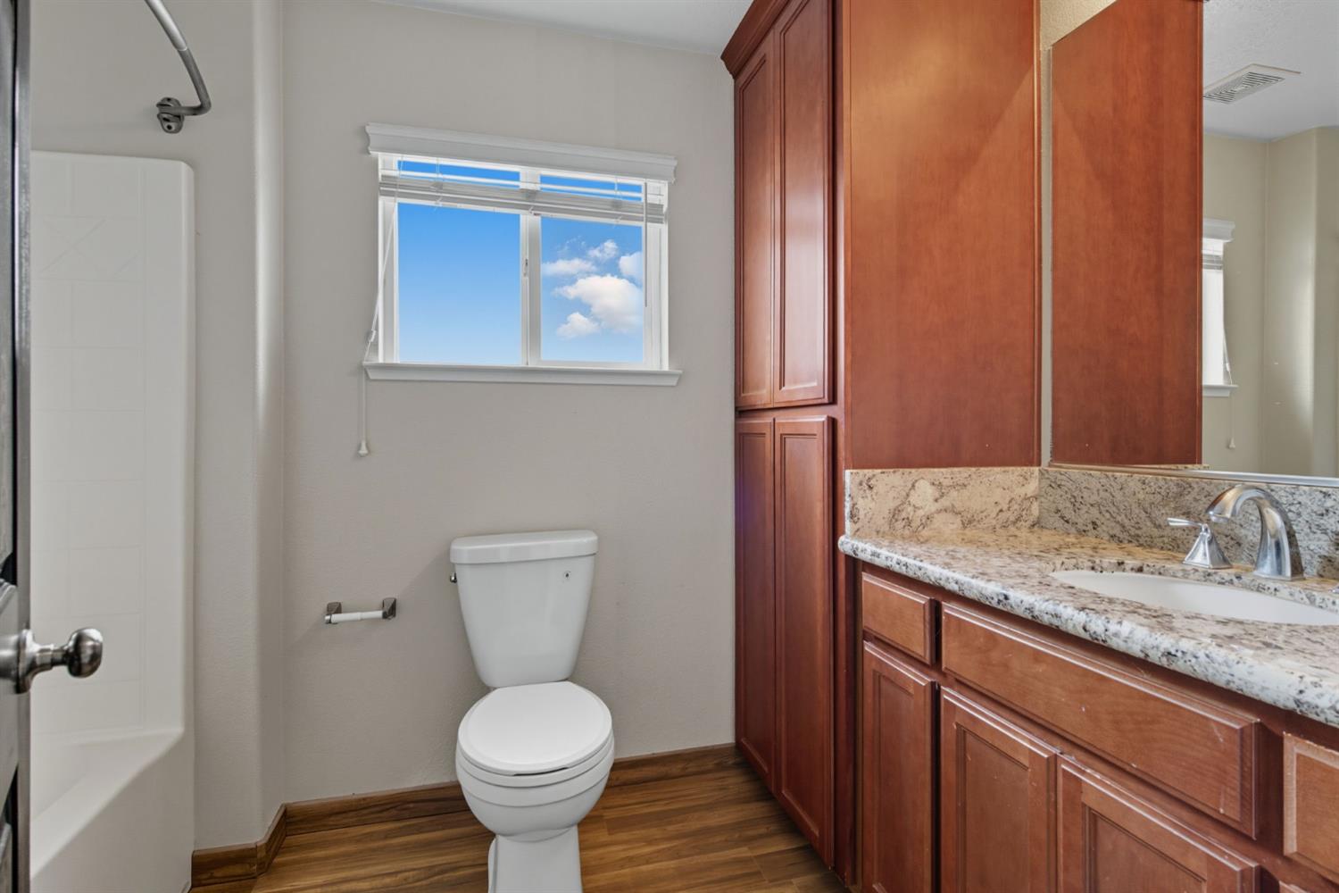 433 Travertine Dr, Ripon, CA 95366