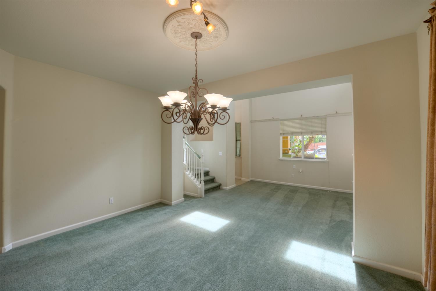 1407 Dylan Creek Dr, Patterson, CA 95363