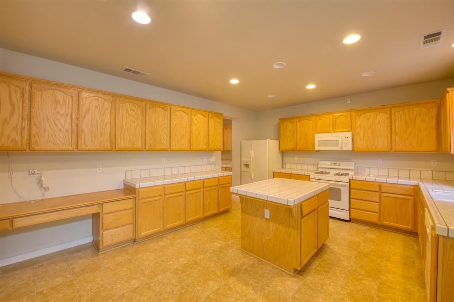 1407 Dylan Creek Dr, Patterson, CA 95363