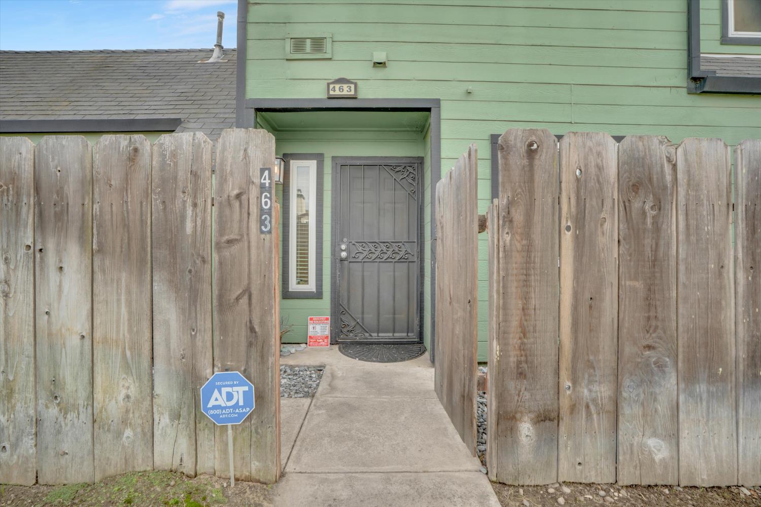 463 Golf Cir #W, Manteca, CA 95337