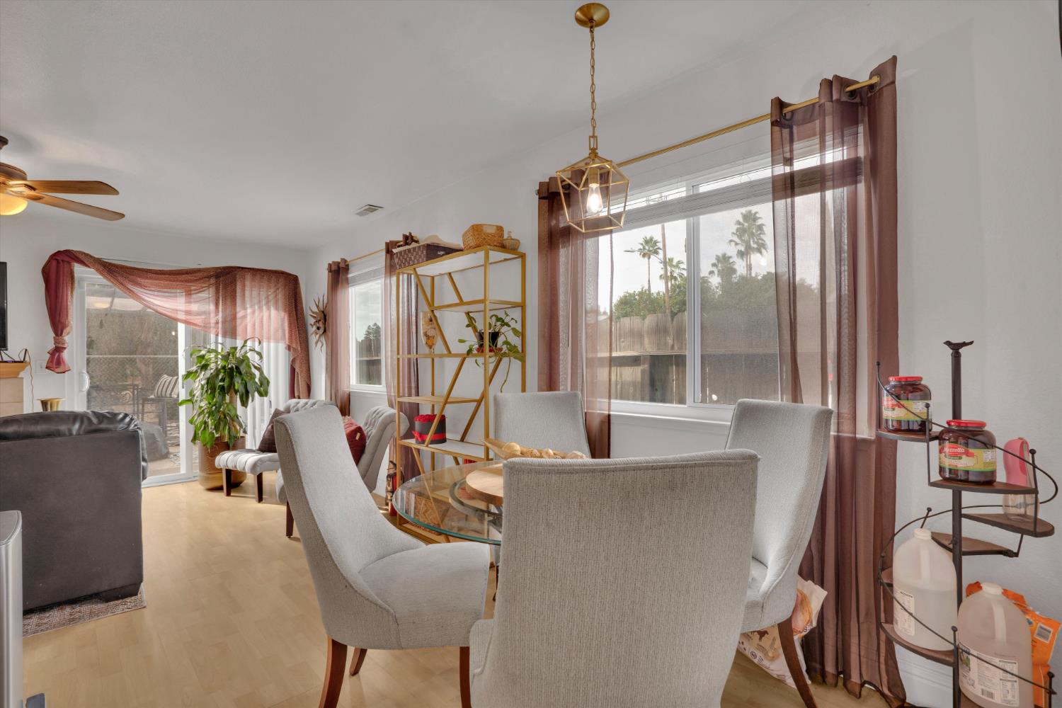 463 Golf Cir #W, Manteca, CA 95337