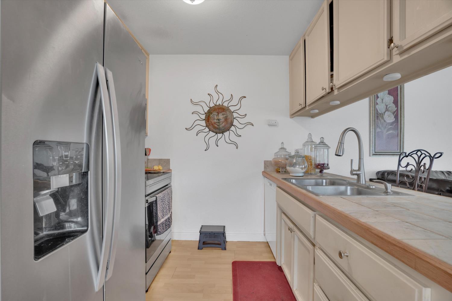 463 Golf Cir #W, Manteca, CA 95337