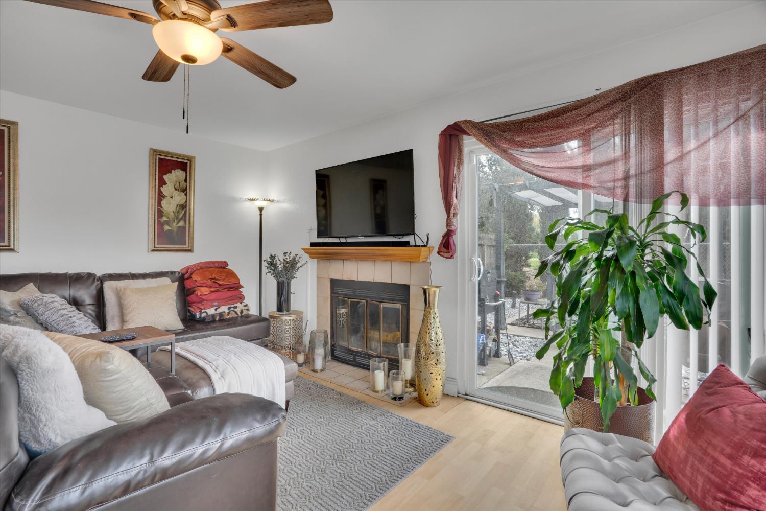 463 Golf Cir #W, Manteca, CA 95337