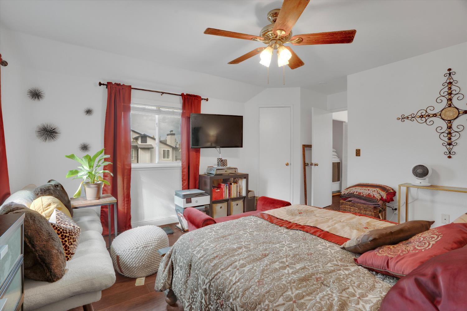 463 Golf Cir #W, Manteca, CA 95337