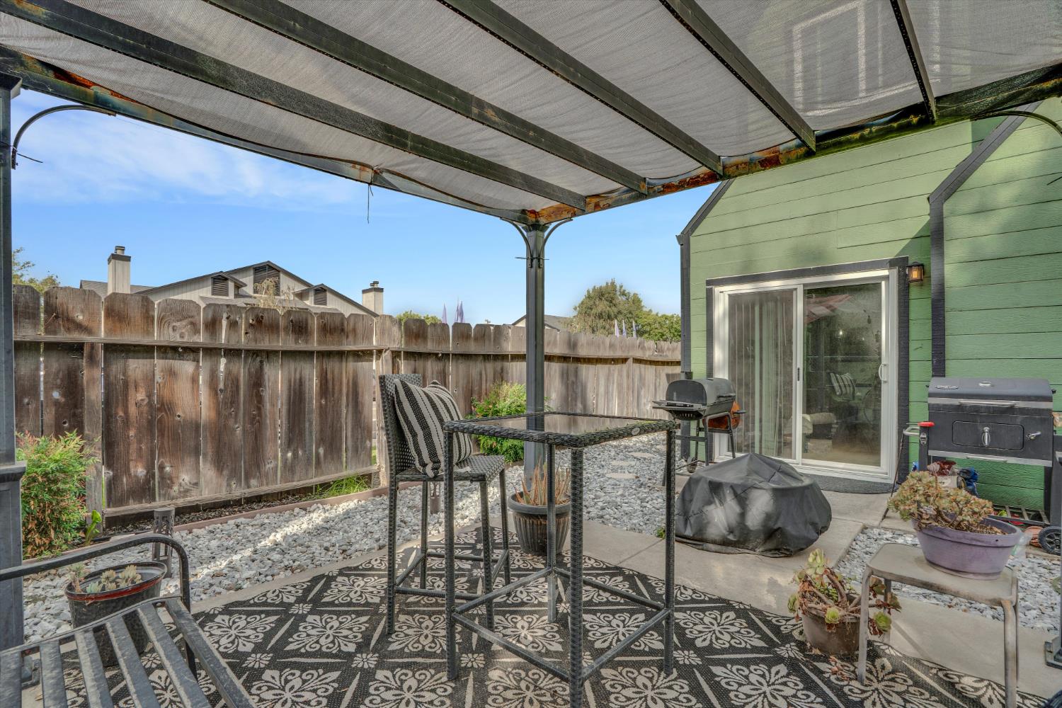 463 Golf Cir #W, Manteca, CA 95337