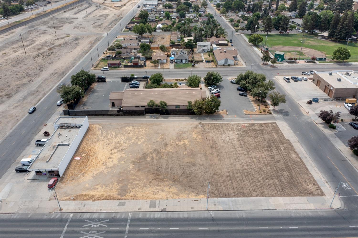 41 47 Robertson Blvd, Chowchilla, CA 93610