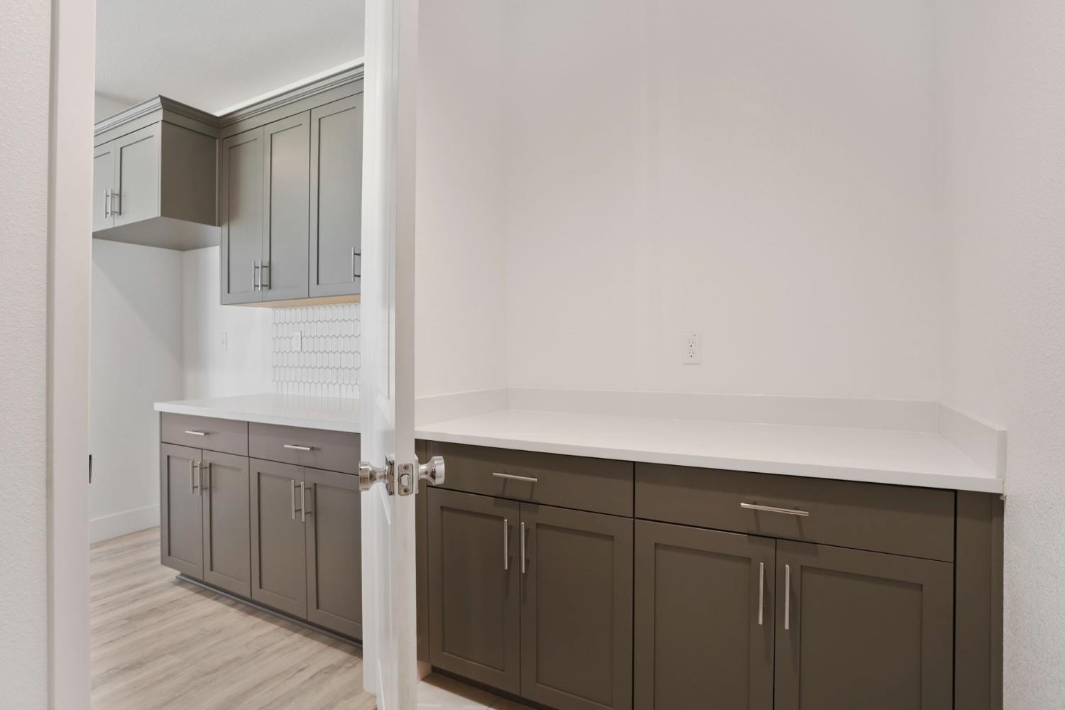 3242 Leo David St, Manteca, CA 95337