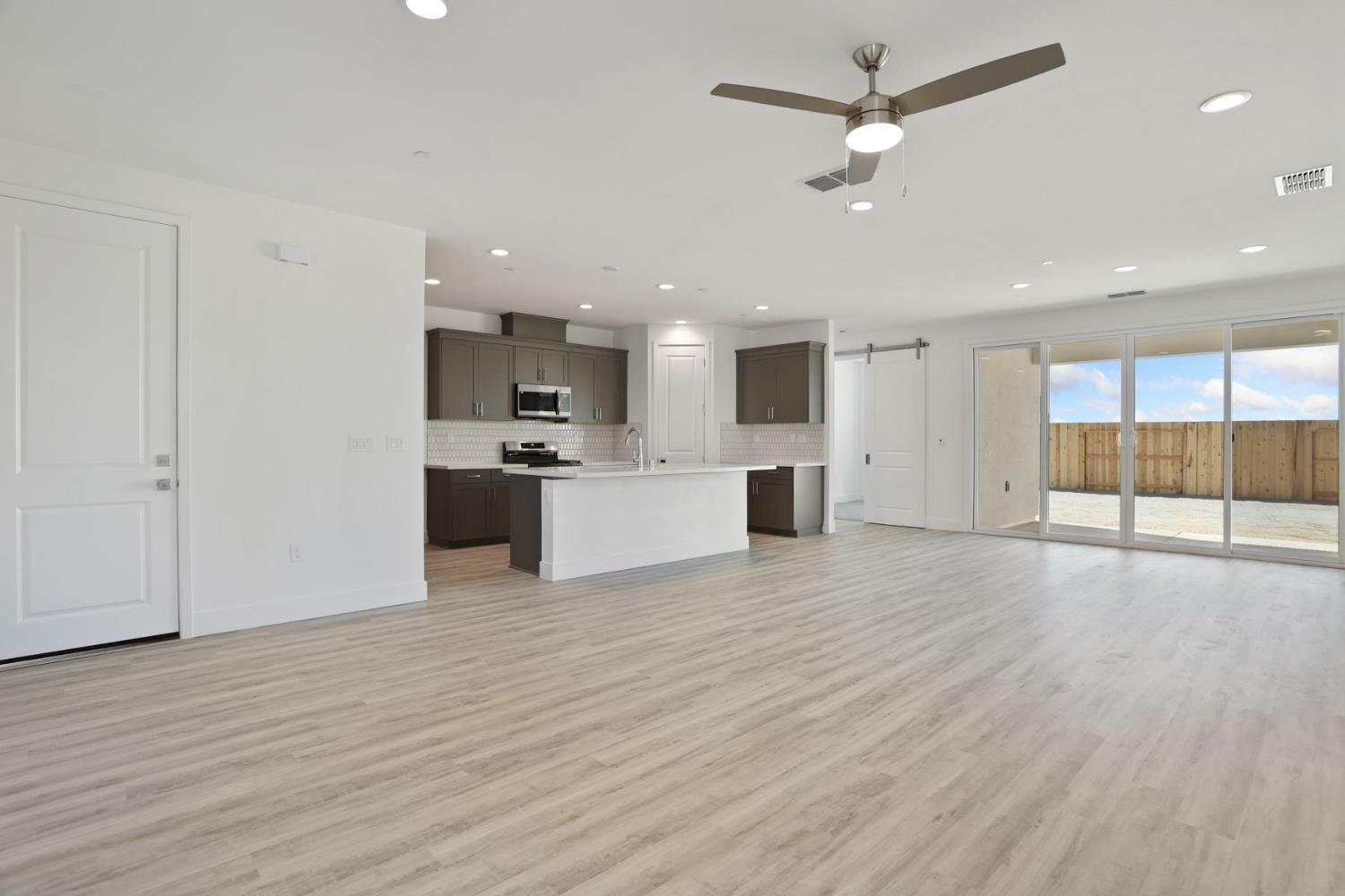 3242 Leo David St, Manteca, CA 95337