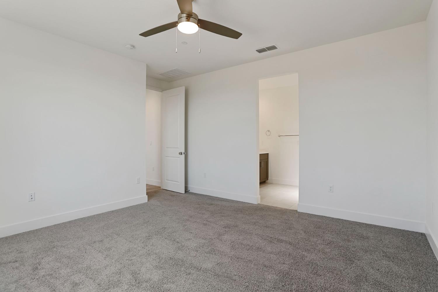 3242 Leo David St, Manteca, CA 95337