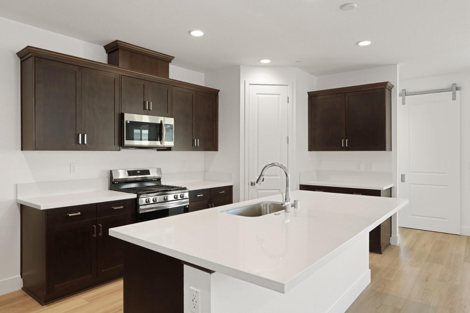 3266 Leo David St, Manteca, CA 95337