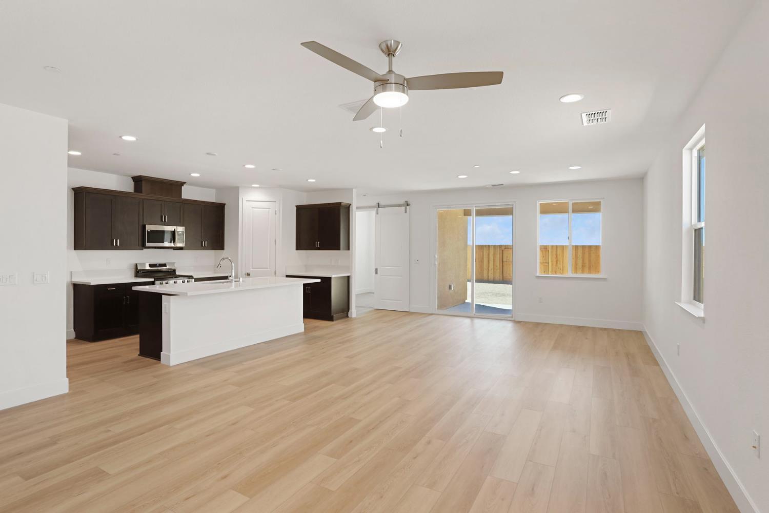 3266 Leo David St, Manteca, CA 95337