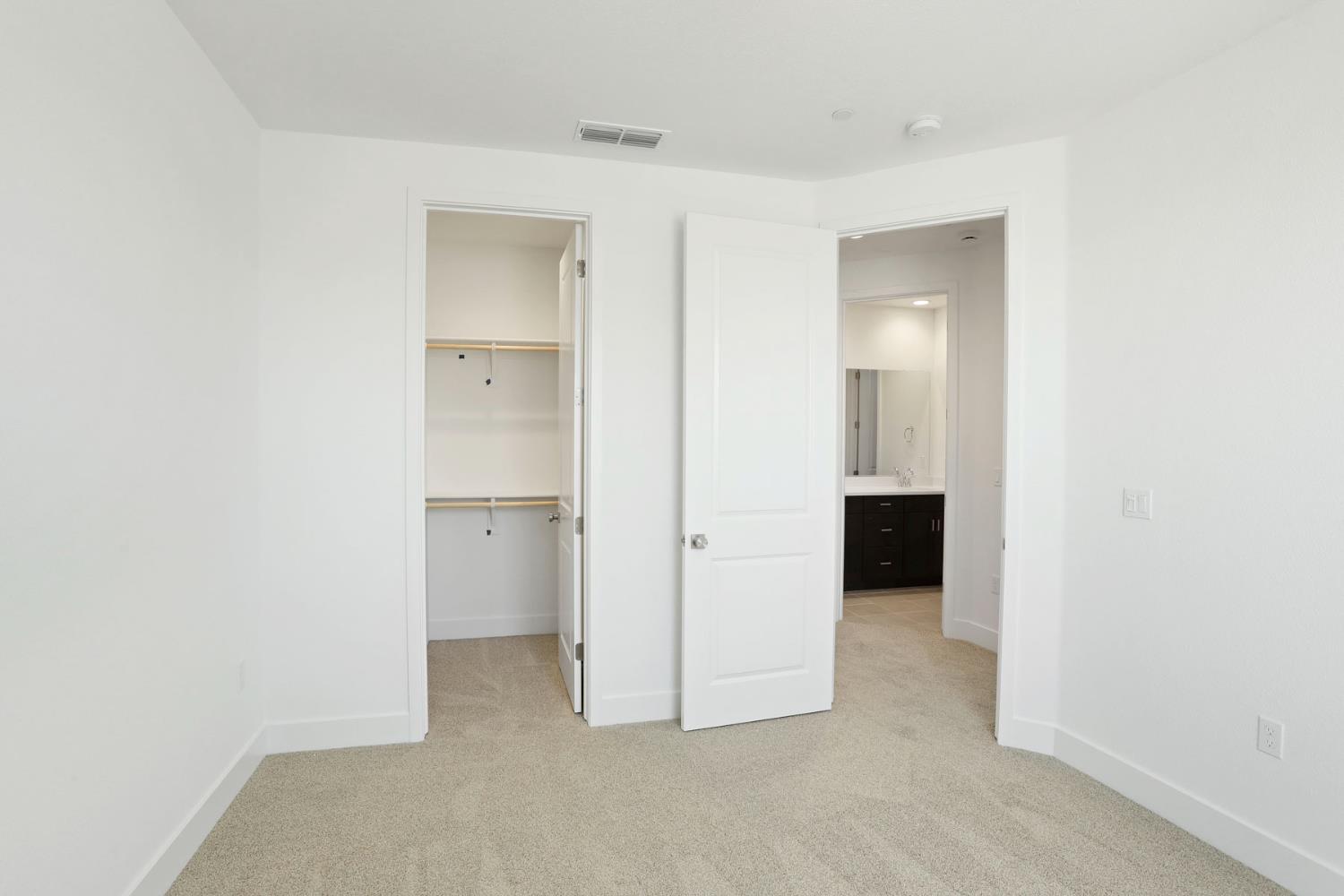 3266 Leo David St, Manteca, CA 95337