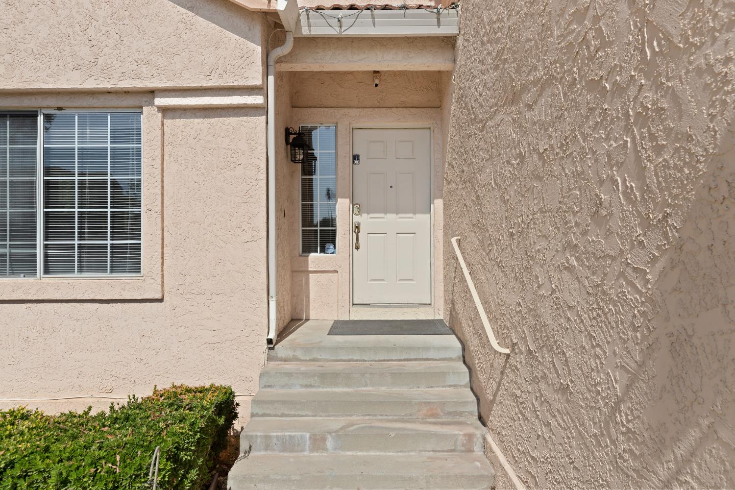 1837 Mark Mead Ln, Modesto, CA 95356